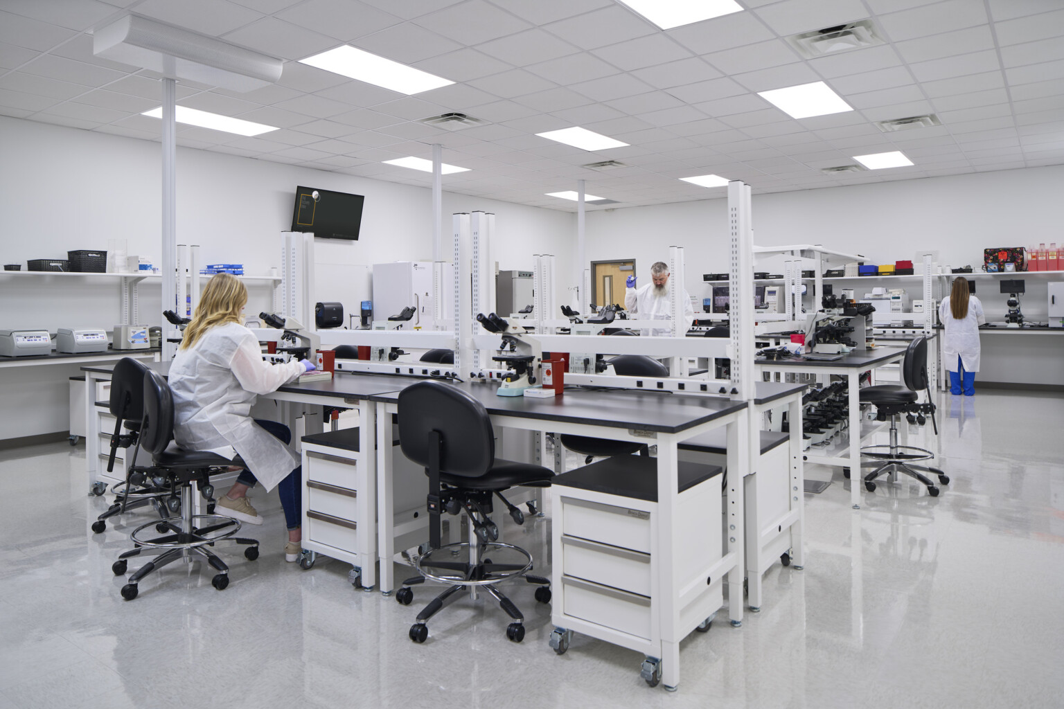 lab supporting toxicology, chemistry, histology, cytology, hematopathology, grossing, molecular diagnostics, infectious disease, and genomic testing at vanderbilt university medical center