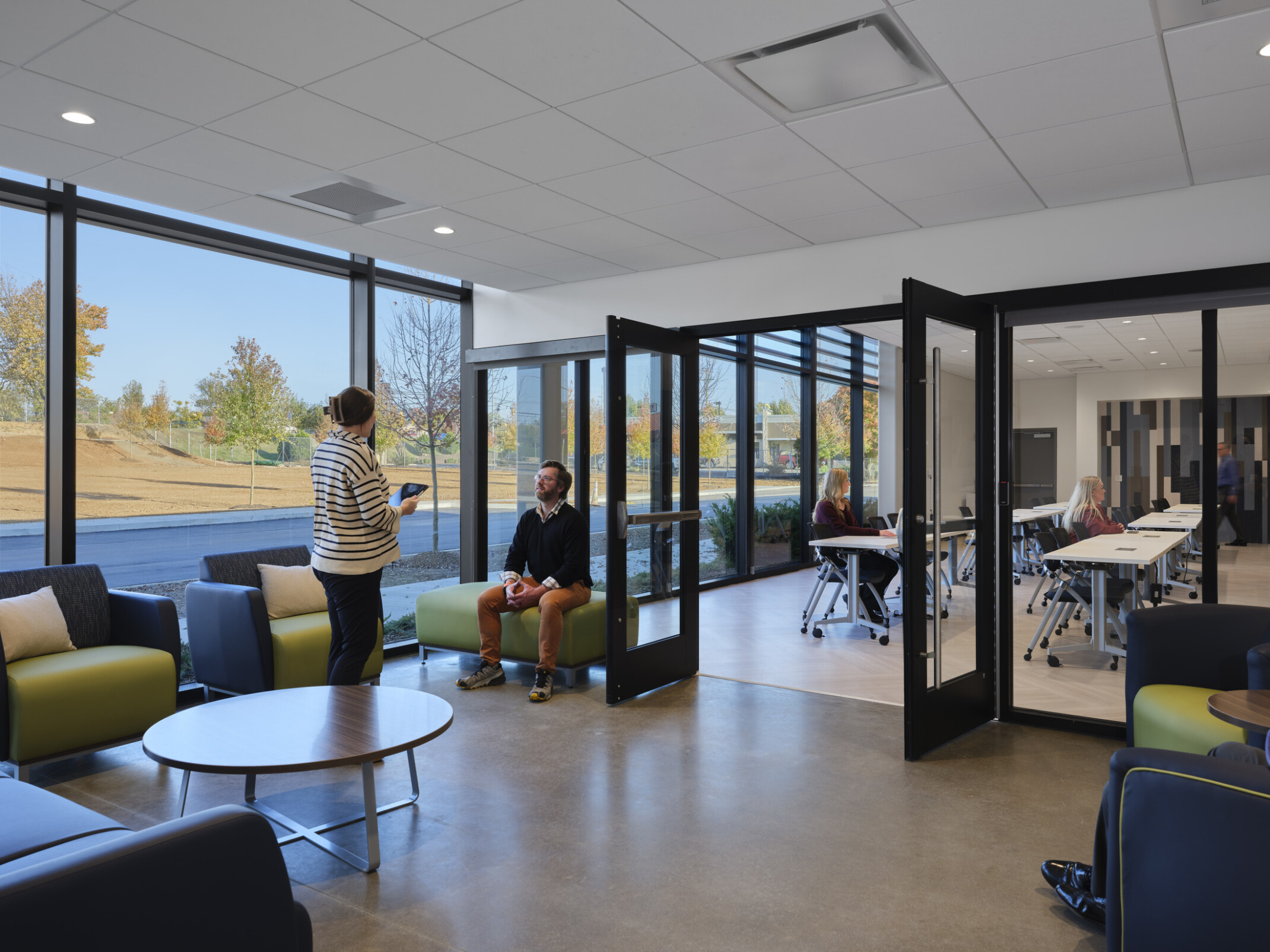 common, collaboration area in police precinct; Natural light-filled community room for training and meetings