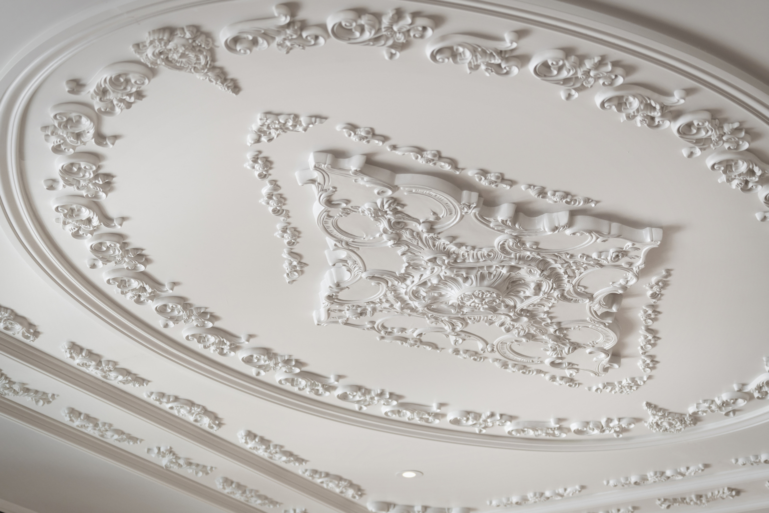 ceiling ornamentation detail at The Elizabeth Hotel, Autograph Collection by Marriott