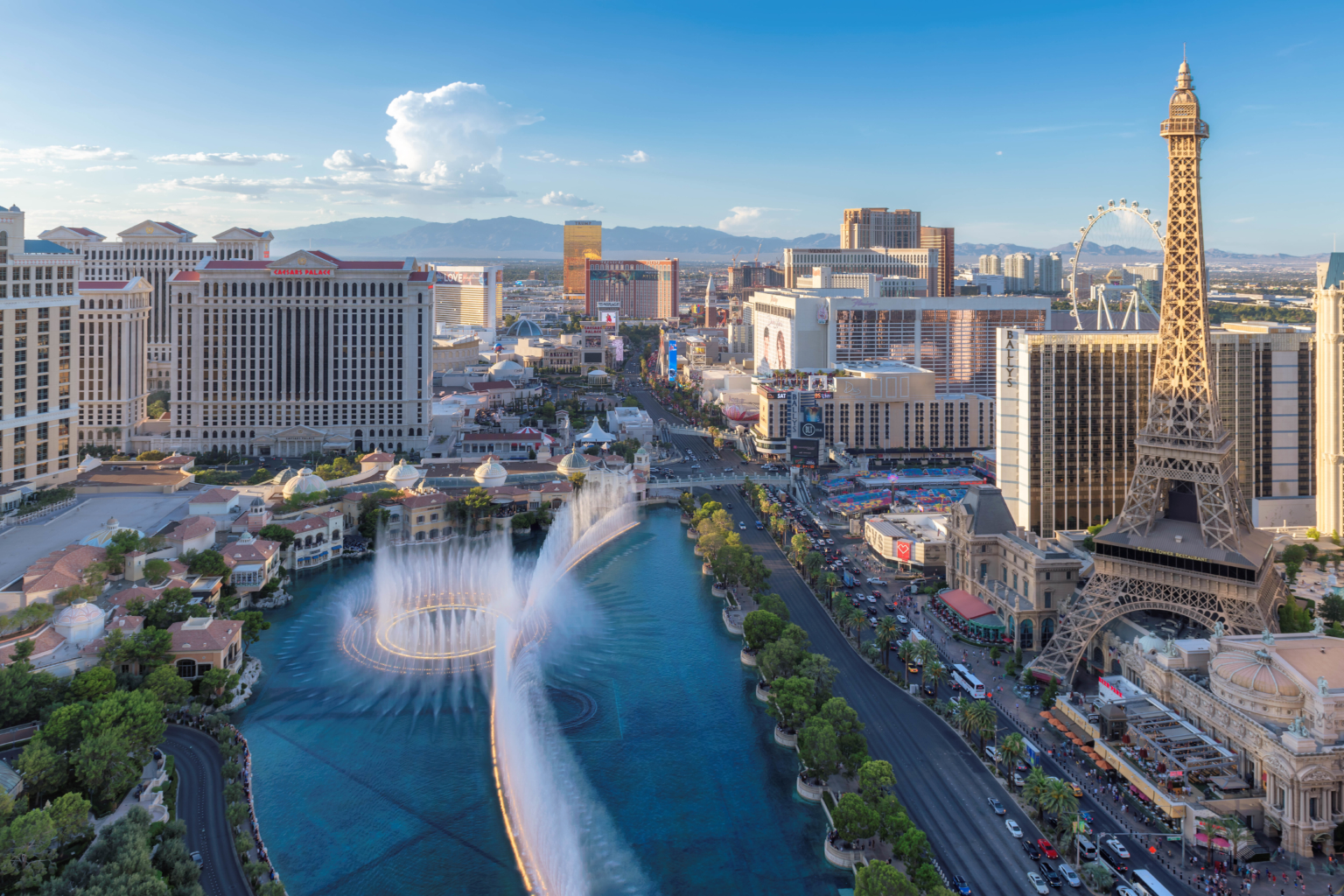 Las Vegas strip and Bellagio fountain show at sunset