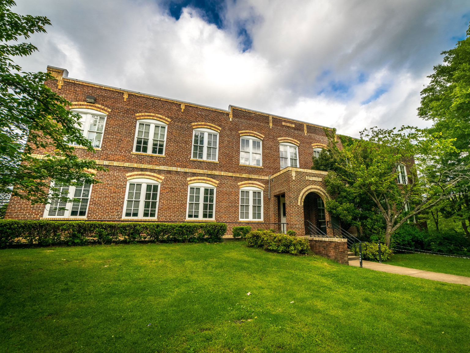 Exterior view of J.K. Daniels Conference Center