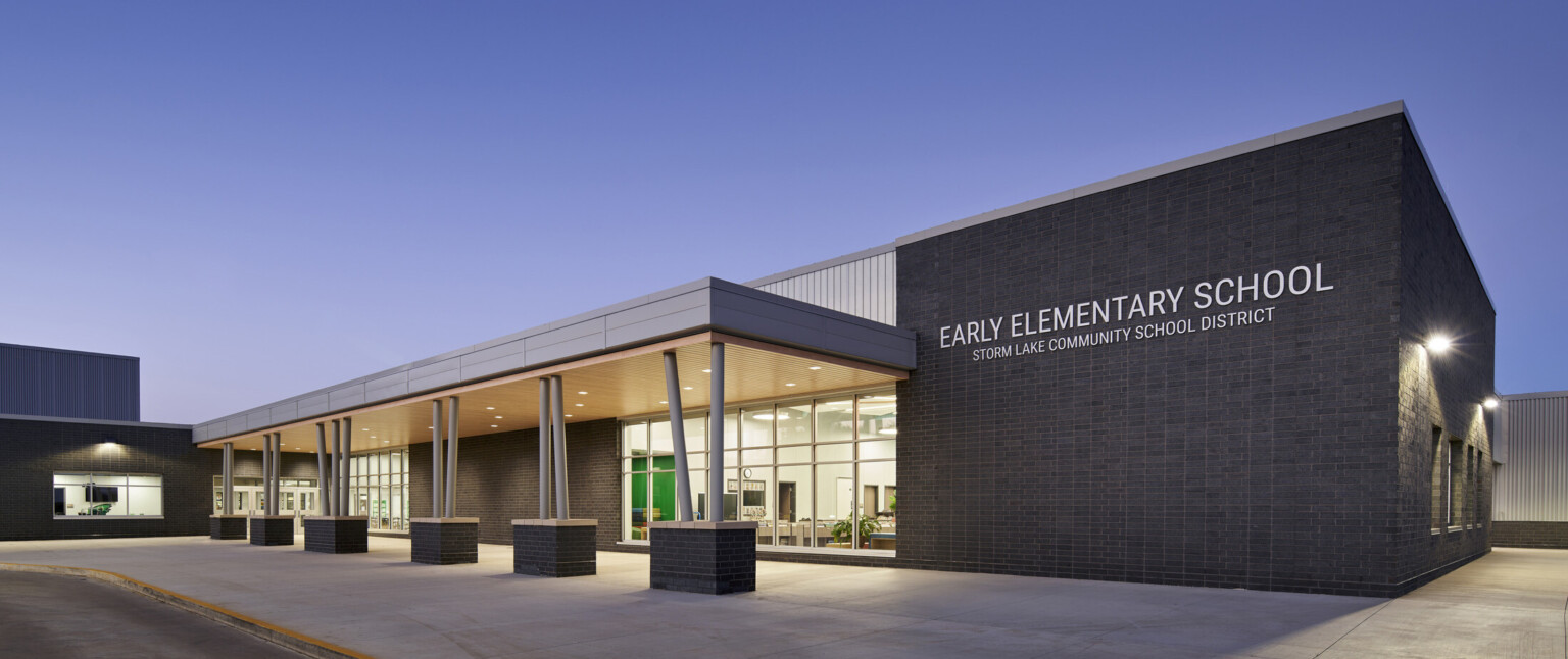 Exterior of Storm Lake Elementary, modern building, high-ceilings, steel and floor-to-ceiling windows